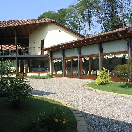 Albergo Giardino Sannazzaro de' Burgondi Bagian luar foto