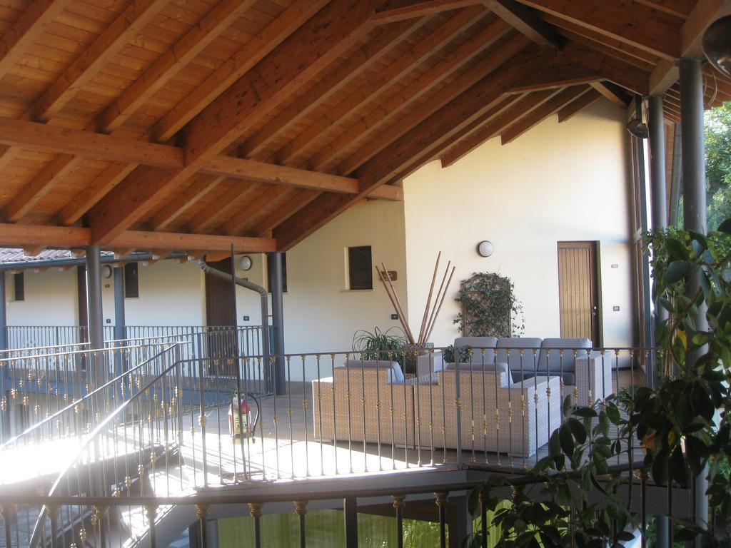 Albergo Giardino Sannazzaro de' Burgondi Bagian luar foto